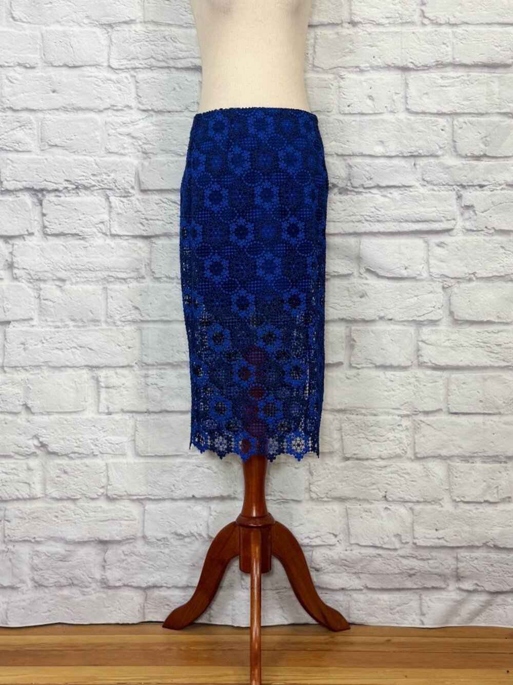 Sandro Two-Tone Blue Lace Pencil Skirt